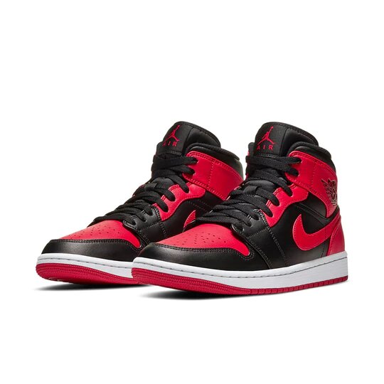 Air Jordan 1 Mid Banned