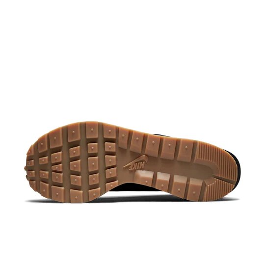 Nike Vaporwaffle Sacai Black Gum