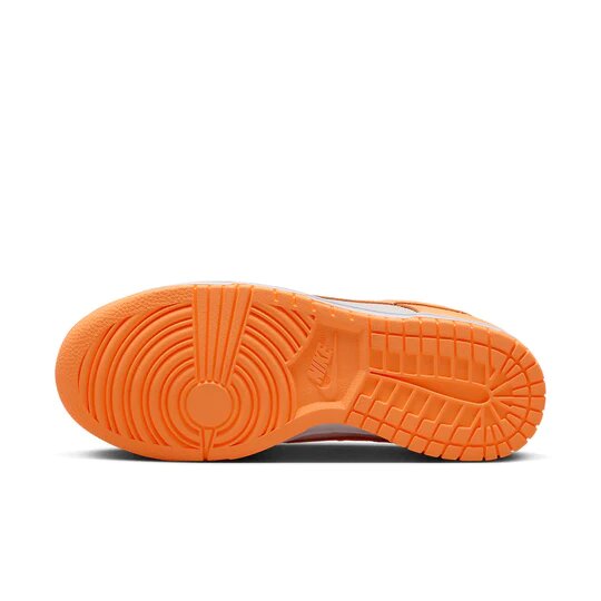 Nike Dunk Low Peach Cream