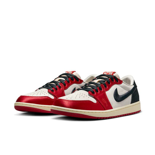 Air Jordan 1 Retro Low OG Trophy Room Away