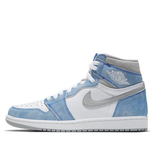 Air Jordan 1 Retro High OG Hyper Royal