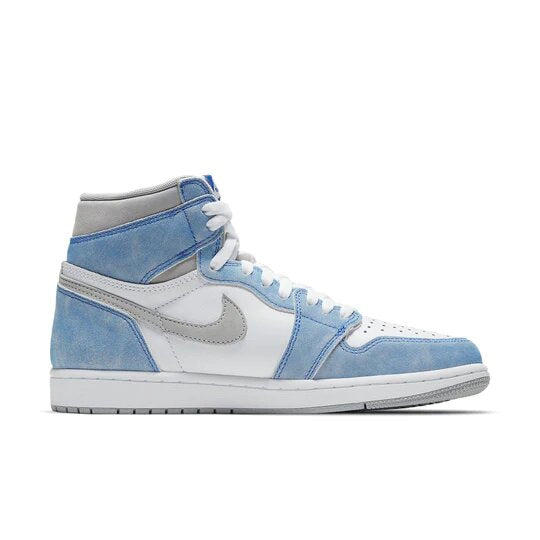 Air Jordan 1 Retro High OG Hyper Royal