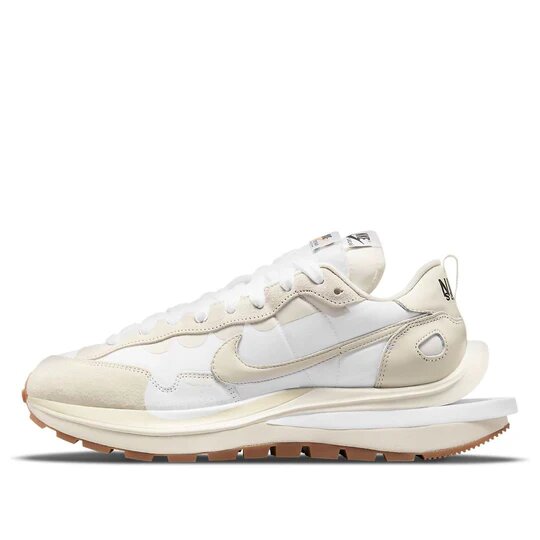 Nike Vaporwaffle Sacai Sail Gum