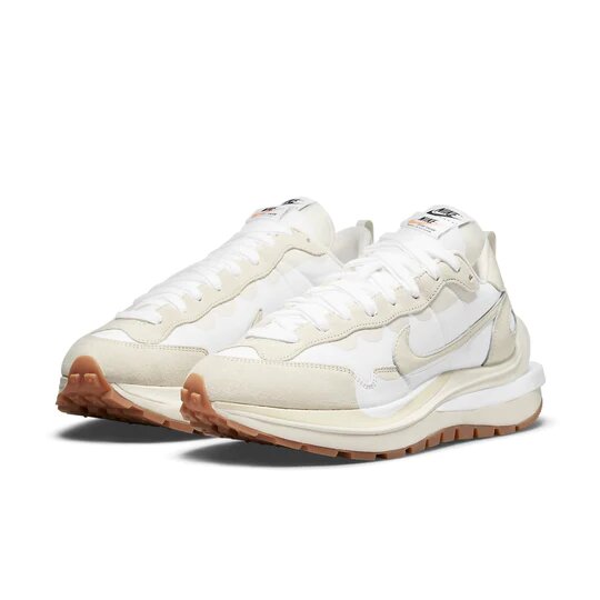 Nike Vaporwaffle Sacai Sail Gum