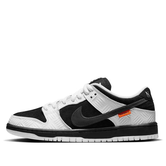 Nike SB Dunk Low X Tightbooth