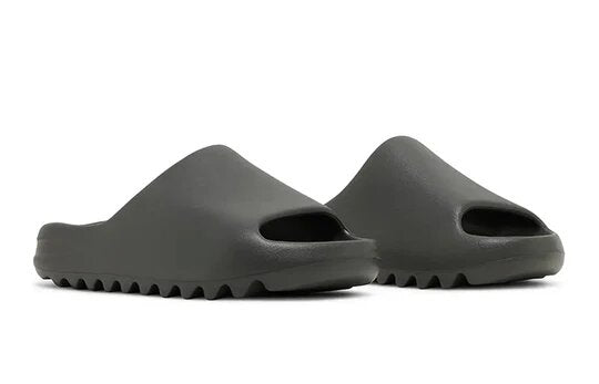 Yeezy Slide Dark Onyx